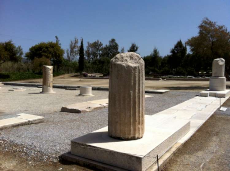Συναυλία στα Ύρια με πανσέληνο- Iphigenia terrea