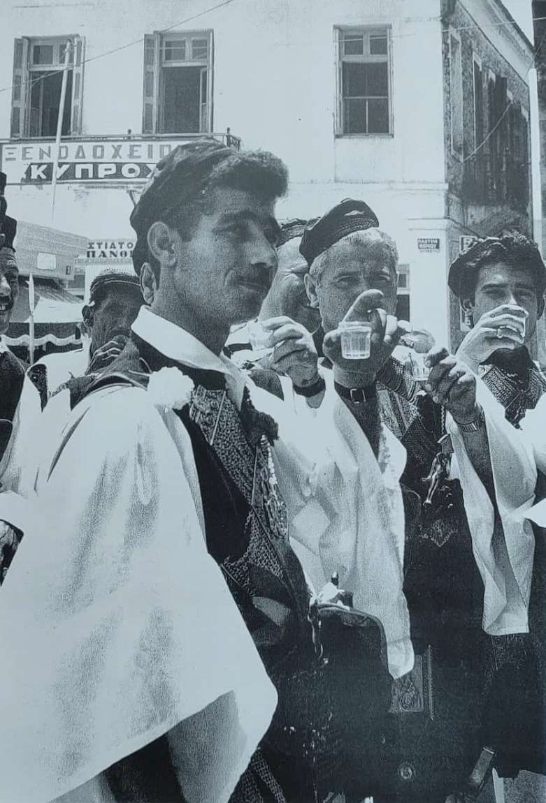 Ο Αη Συμιός με τη ματιά του Κώστα Μπαλάφα