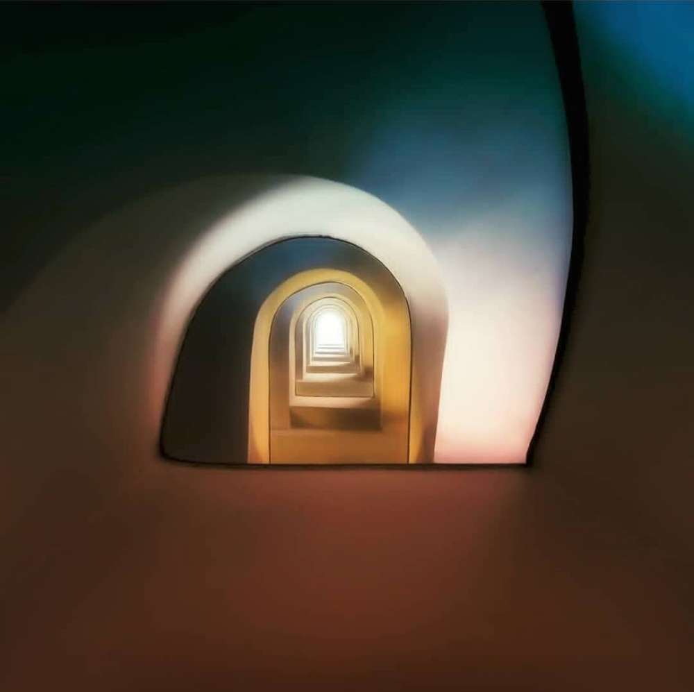 The unnatural shapes of intelligence