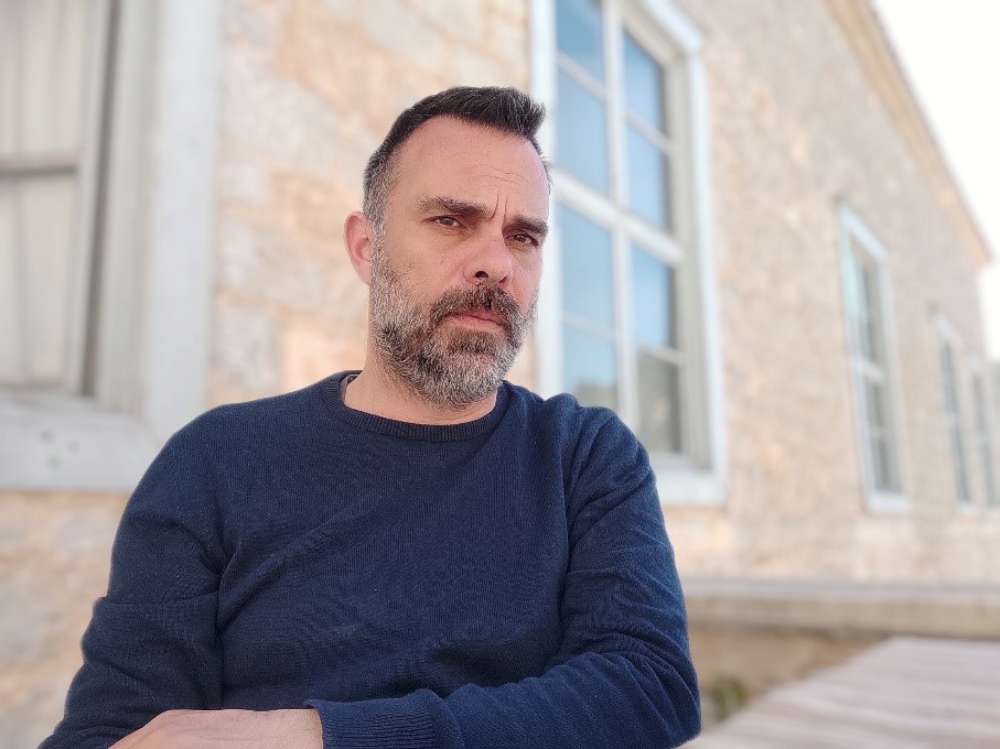 Συνέντευξη με τον Κώστα Χριστόπουλο για την έκθεση του Flashbang 