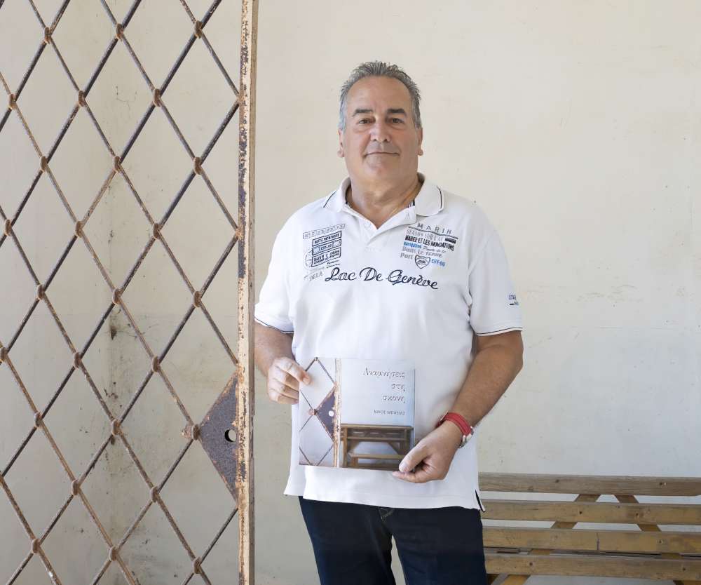 Συνέντευξη με τον εικαστικό και φωτογράφο Νίκο Μπασιά